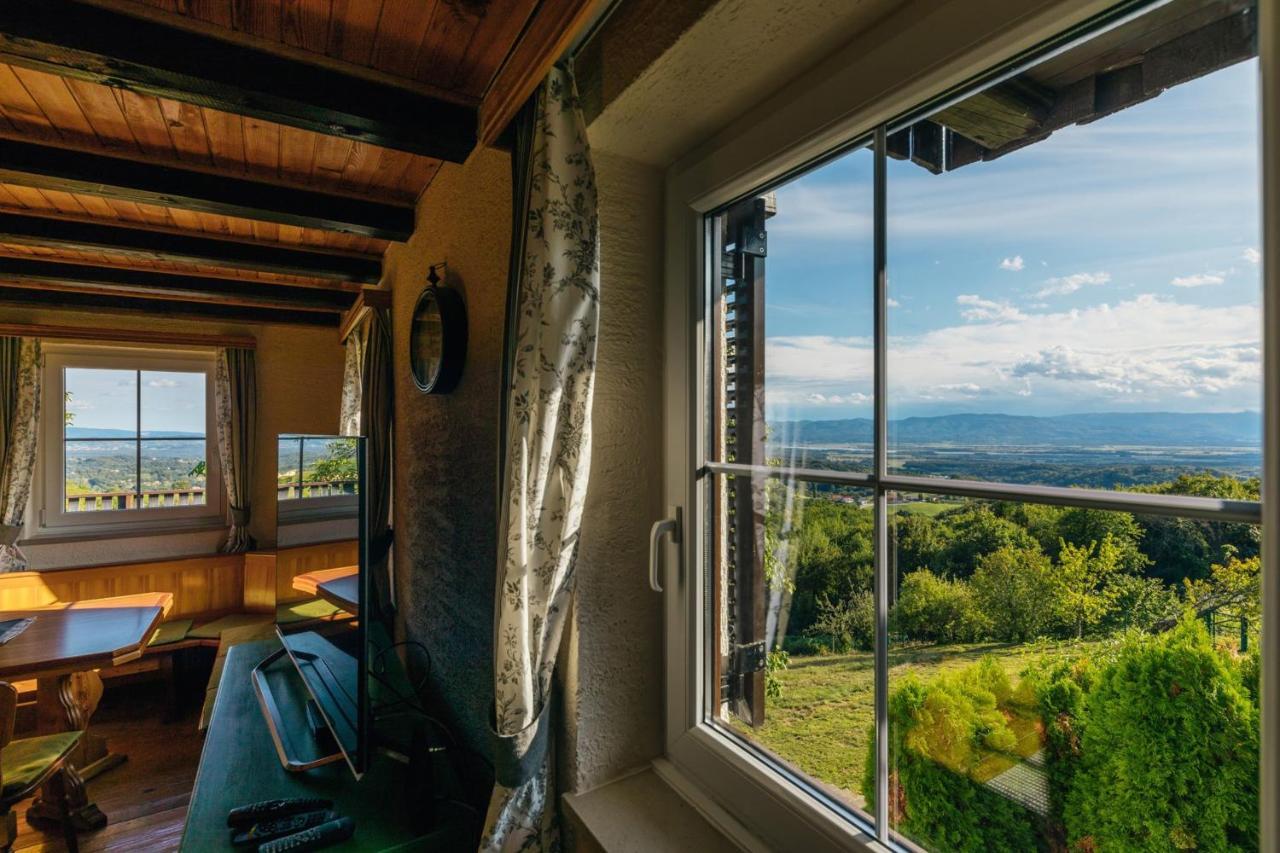 Cosy Hill Home Rucman With A Breathtaking View Zgornja Pohanca Esterno foto